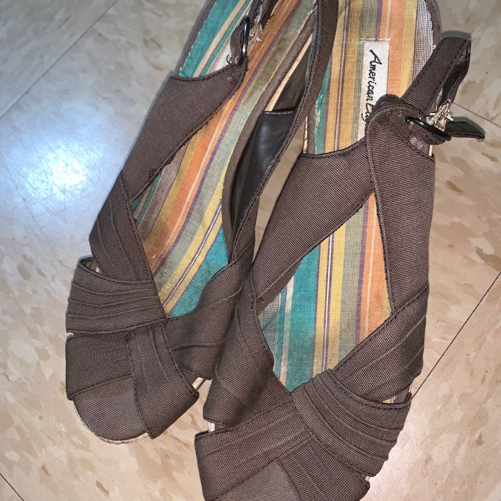 AE Wedges